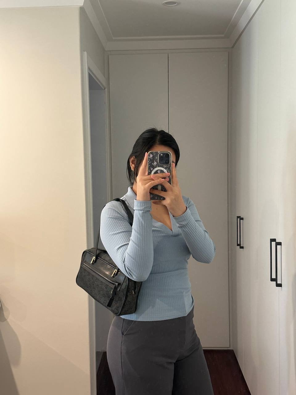 Authentic Vintage Gucci GG Canvas Shoulder Bag
