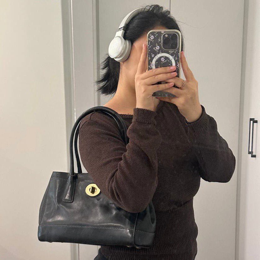 Authentic Vintage Coach Madison Leather Shoulder Bag
