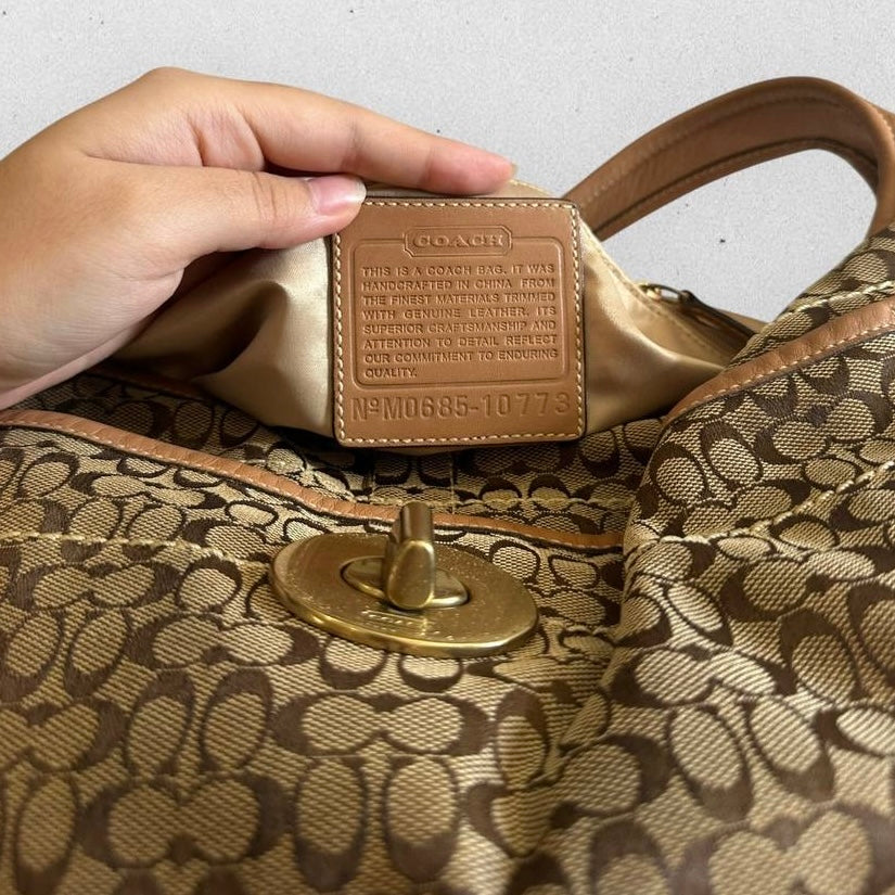 Authentic Vintage Coach Signature Ergo Hobo Bag
