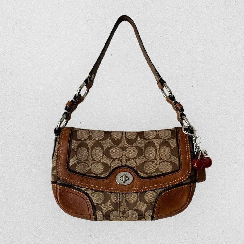 Authentic Vintage Coach Chelsea Pebble Signature Flap Bag