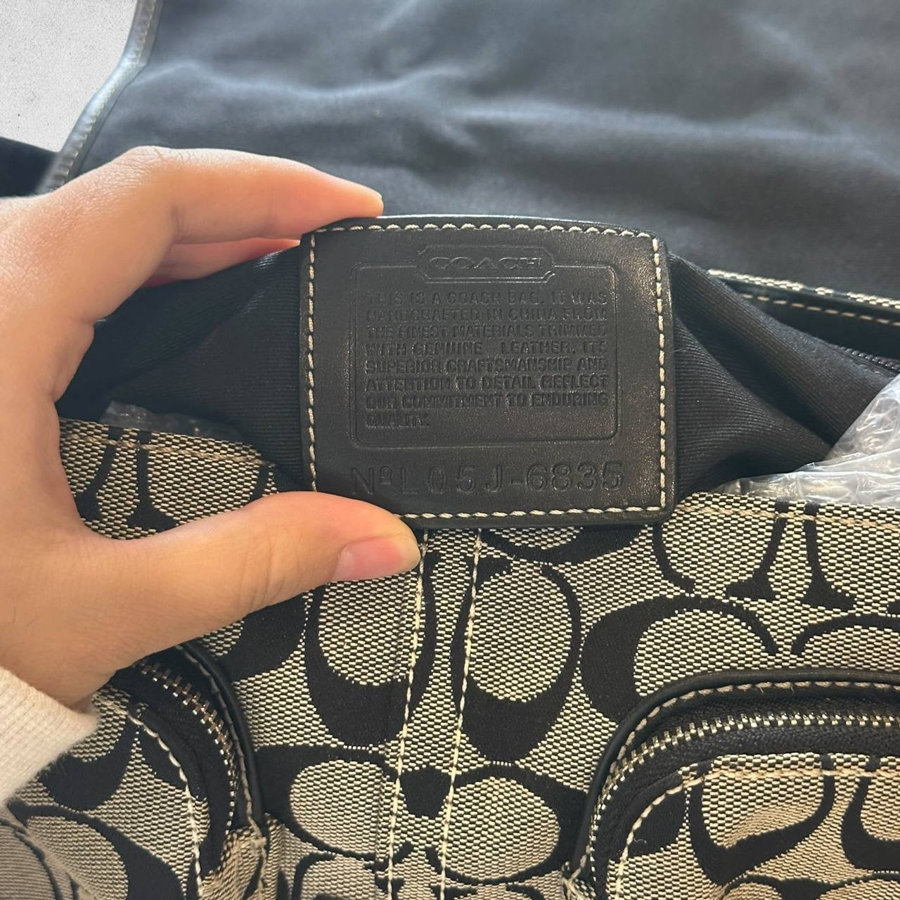 Authentic Vintage Coach Cargo Signature Shoulder Bag