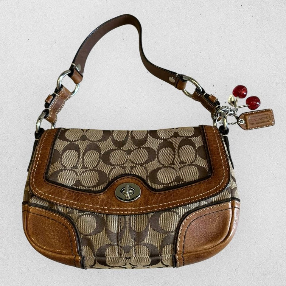 Authentic Vintage Coach Chelsea Pebble Signature Flap Bag