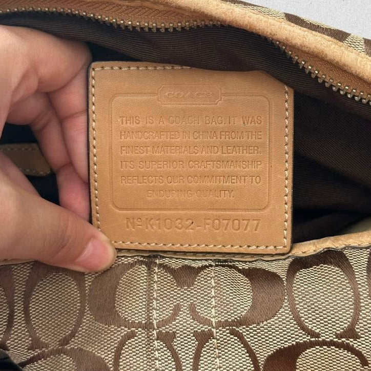 Authentic Vintage Coach Soho Signature Shoulder/Crossbody Bag