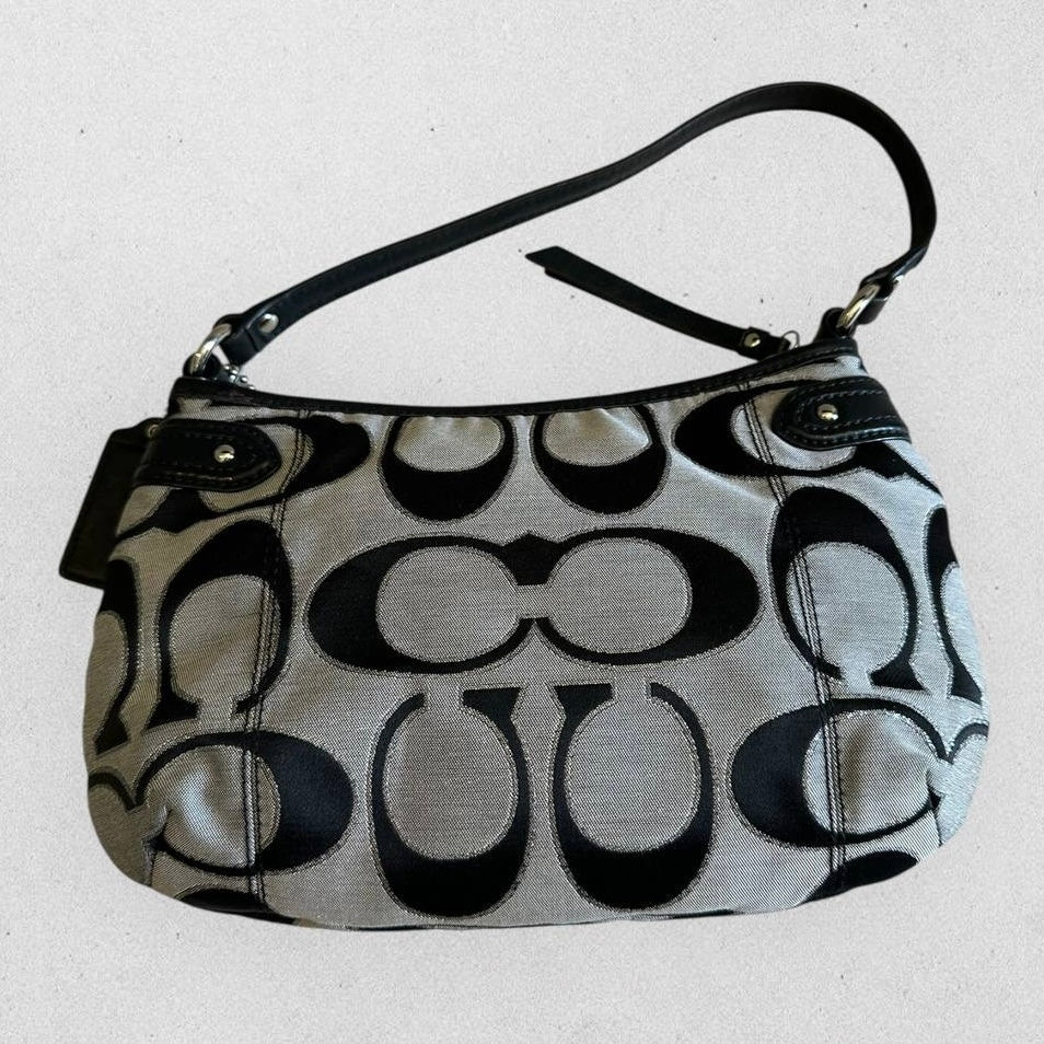 Authentic Vintage Coach Poppy Signature Shoulder Bag