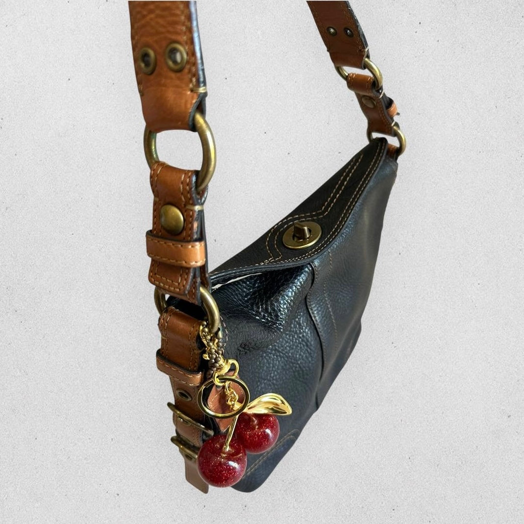 Authentic Vintage Coach Chelsea Pebble Leather Shoulder Bag