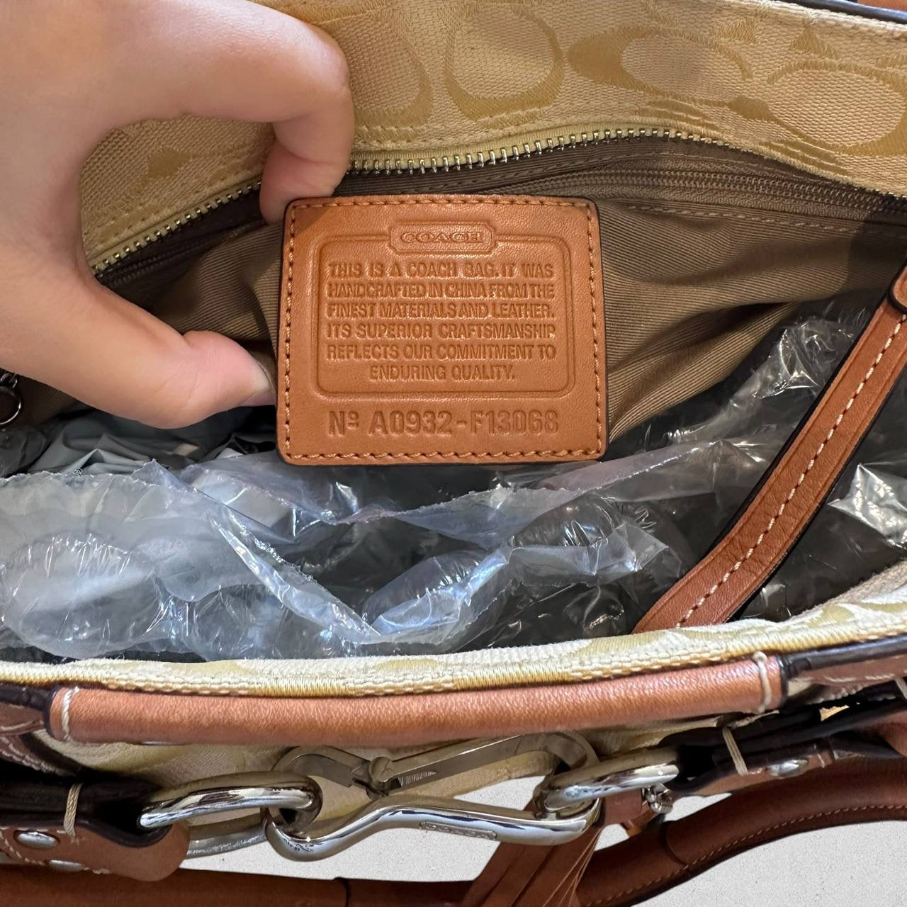 Authentic Vintage Coach Hamptons Signature Shoulder Bag