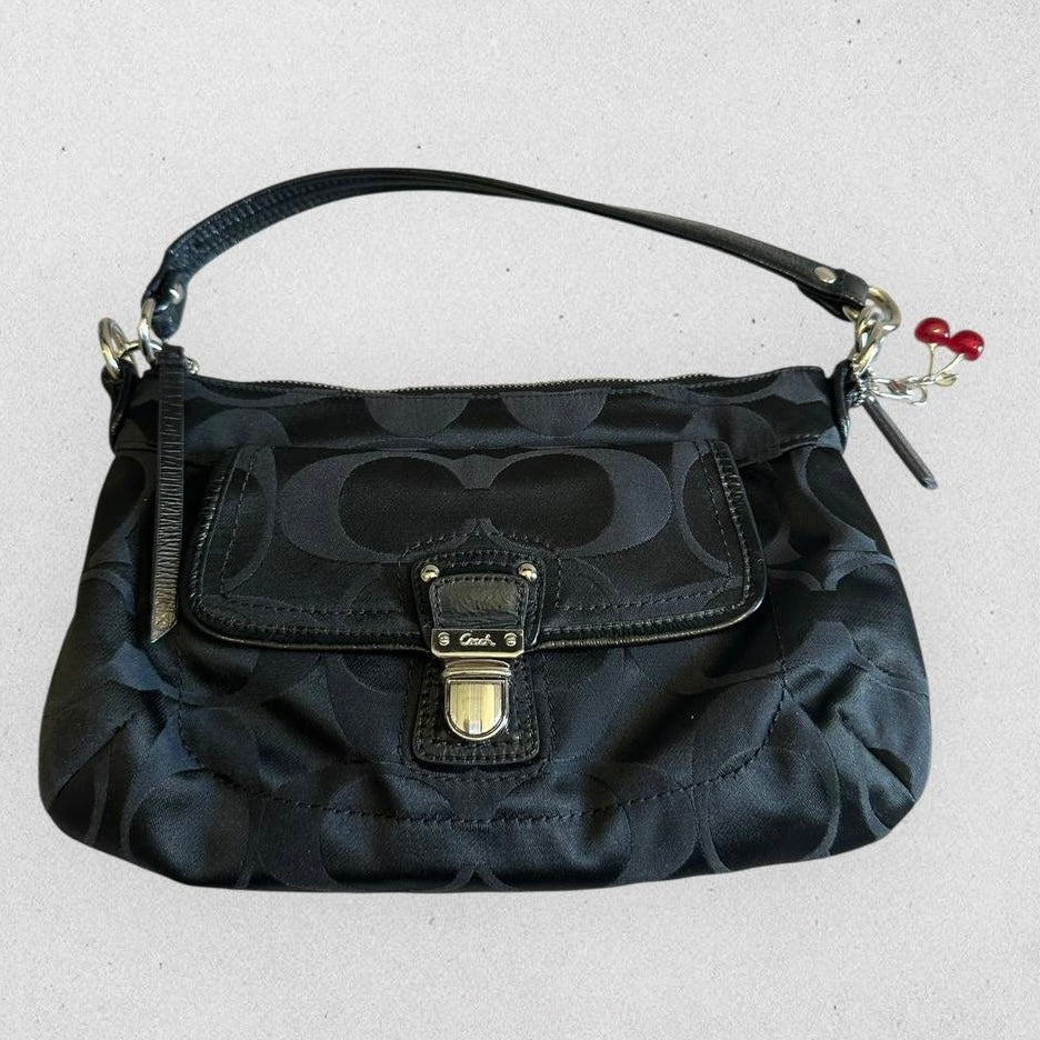 Authentic Vintage Coach Poppy Snap Shoulder Bag