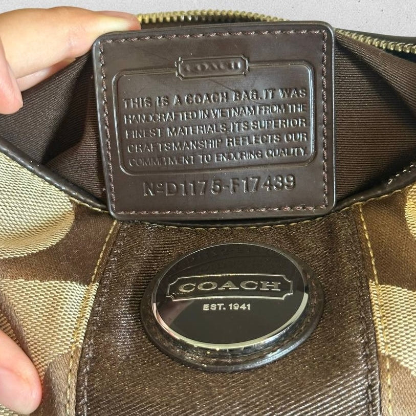 Authentic Vintage Coach Poppy Signature Shoulder Bag