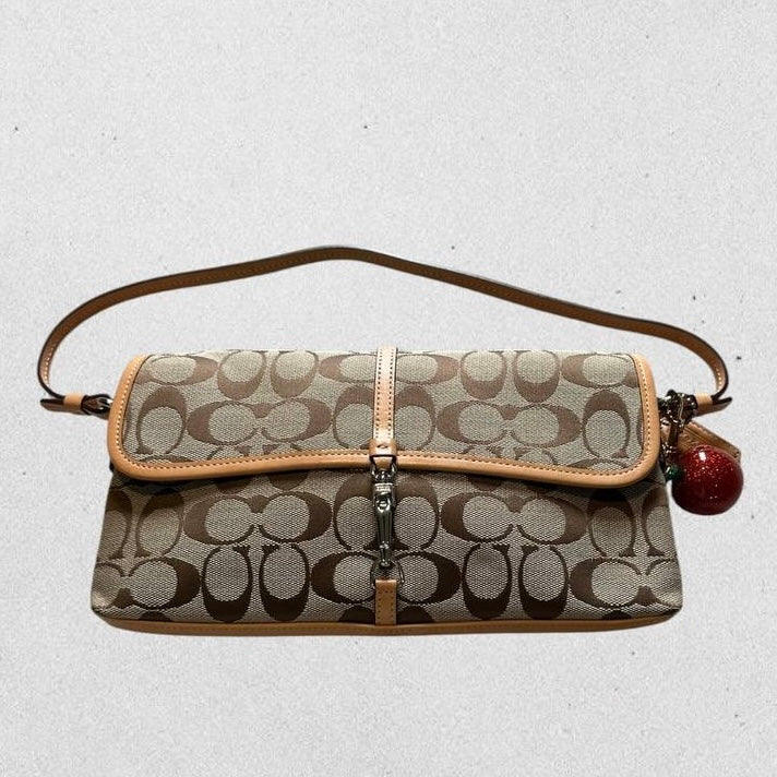 Authentic Vintage Coach Hamptons Signature Shoulder Bag