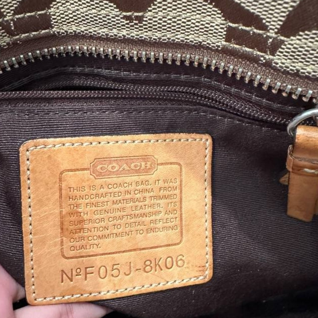 Authentic Coach Signature Hampton Shoulder Bag