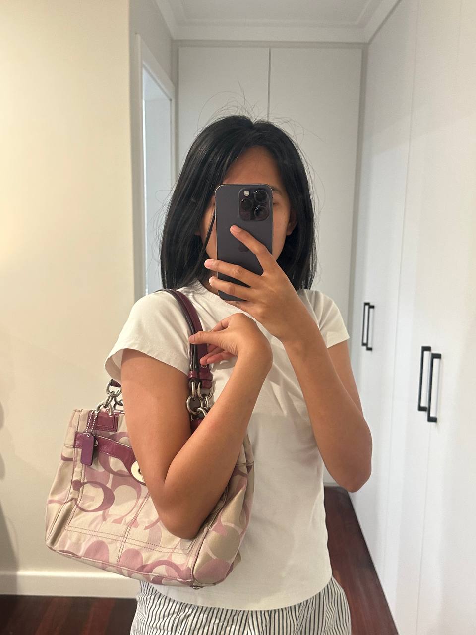 Authentic Vintage Coach Chelsea Signature Shoulder Bag