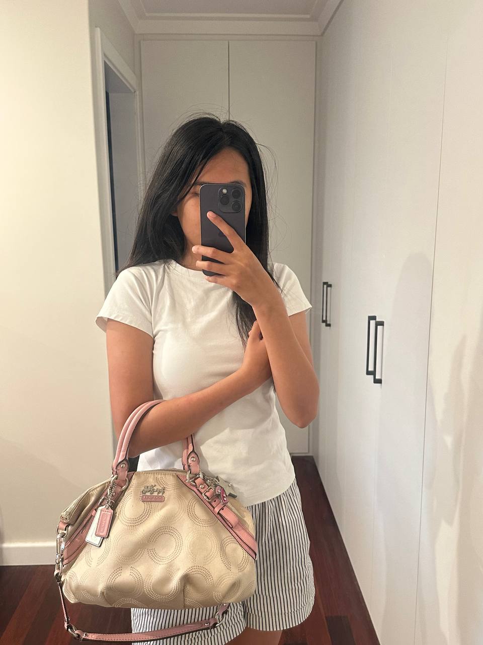 Authentic Vintage Coach Ashley Shoulder Bag & Keychain