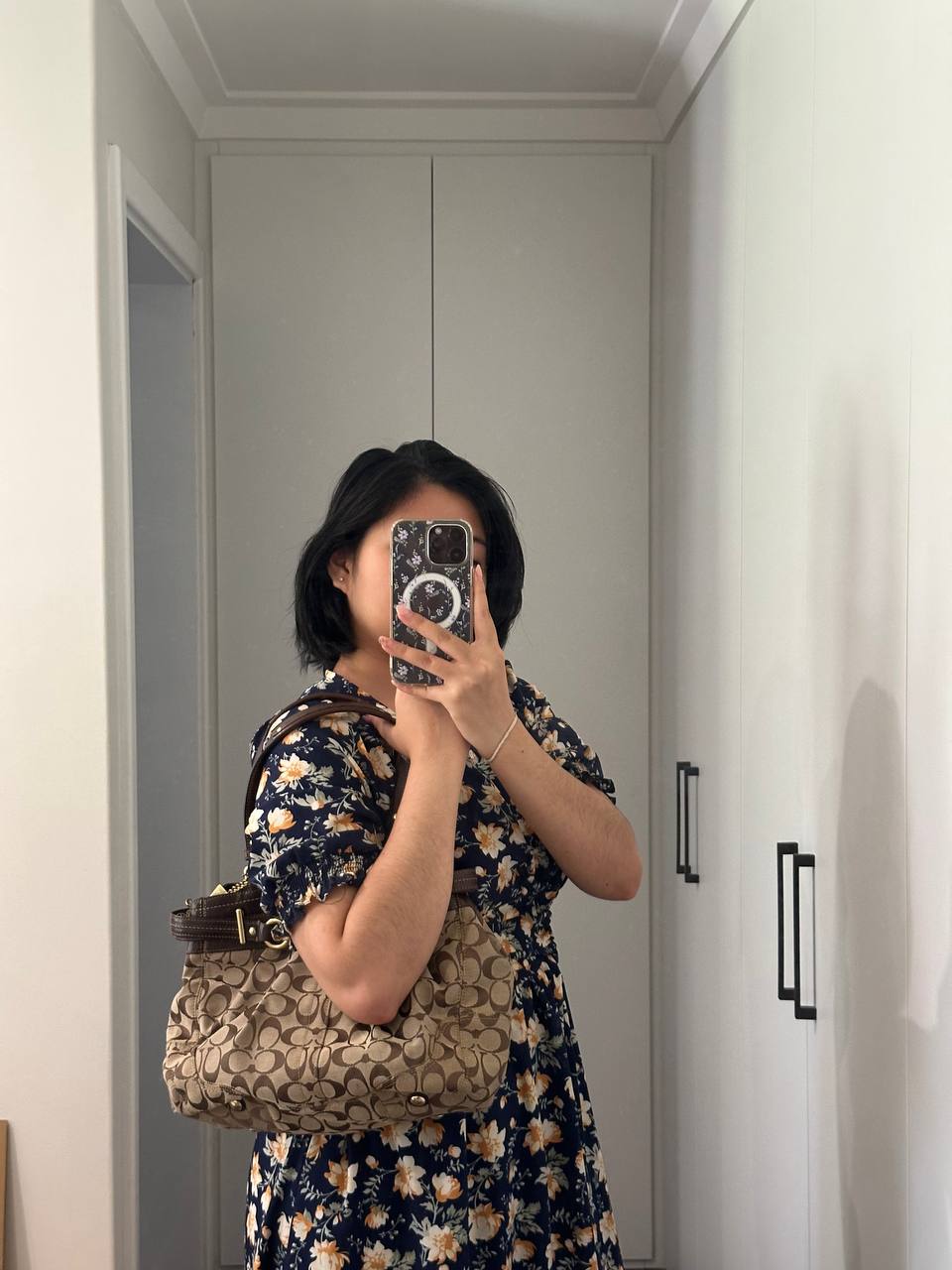 Authentic Vintage Coach Hamptons Signature Shoulder Bag