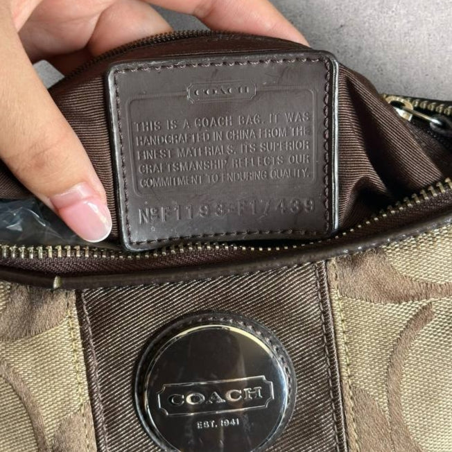 Authentic Vintage Coach Poppy Signature Shoulder Bag