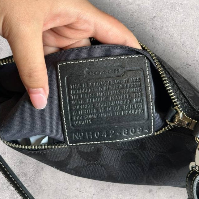 Authentic Vintage Coach Demi Signature Shoulder Bag