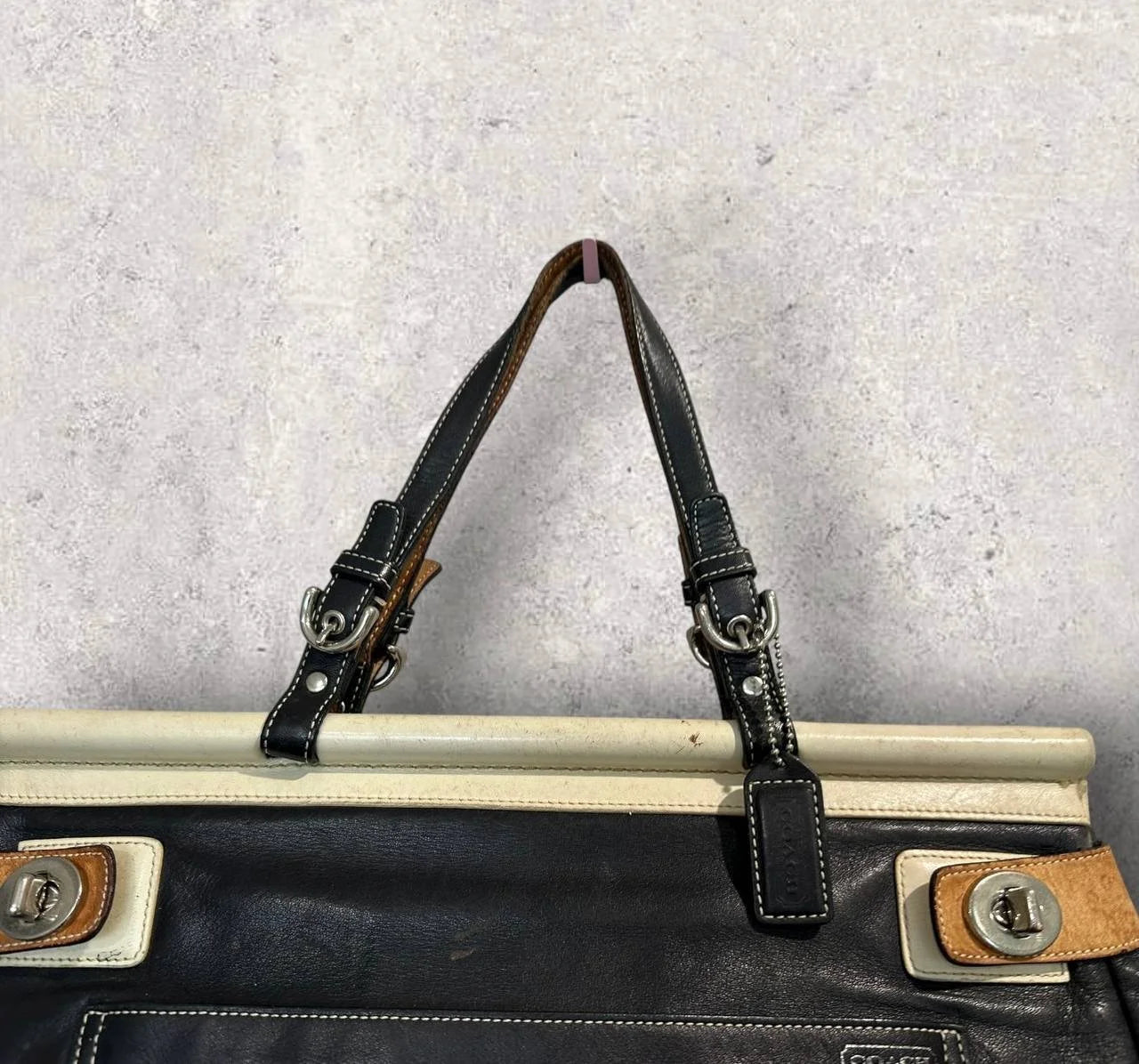 Authentic Vintage Coach Leather Clasp Bag