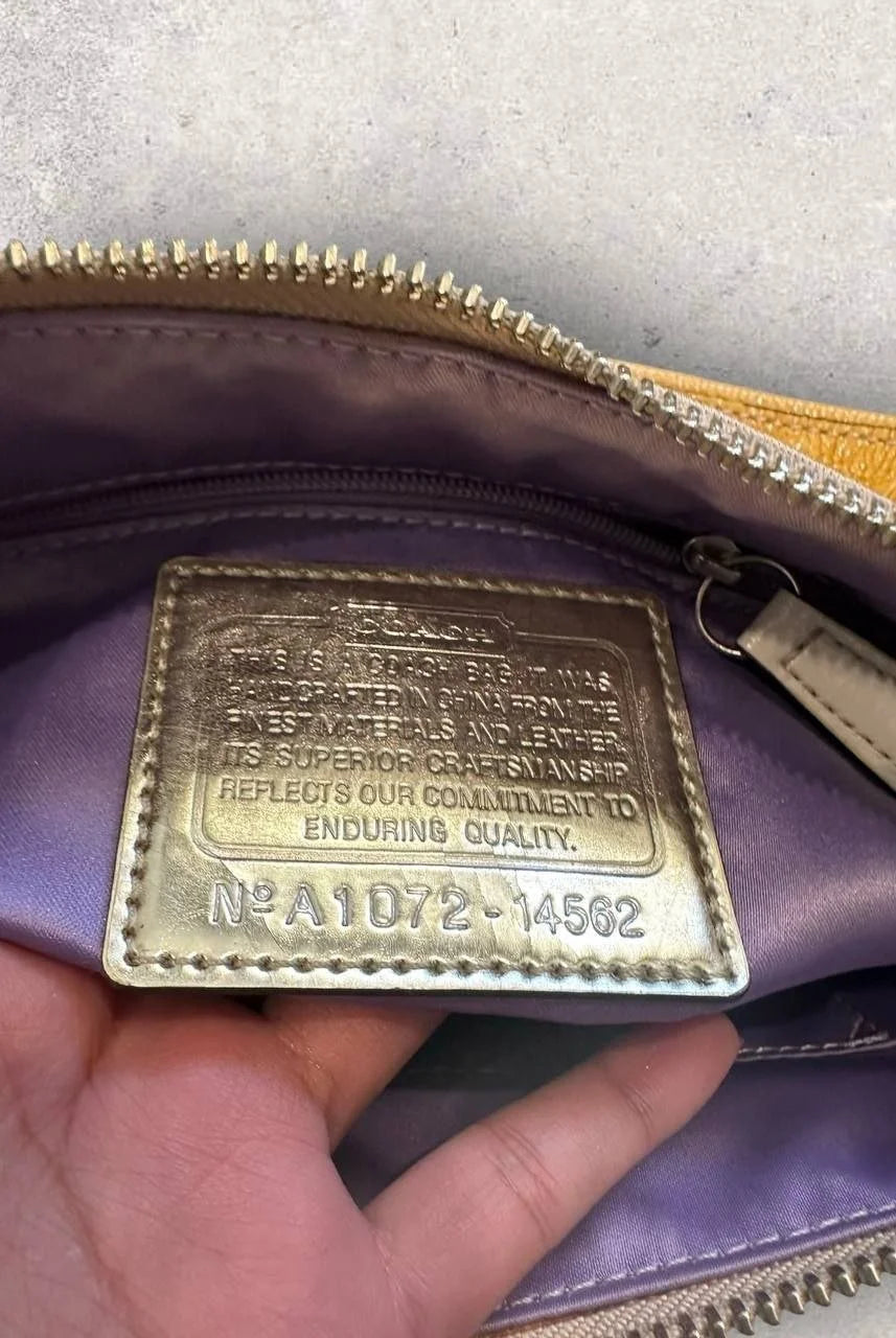 Authentic Vintage Coach Poppy Signature Shoulder Bag