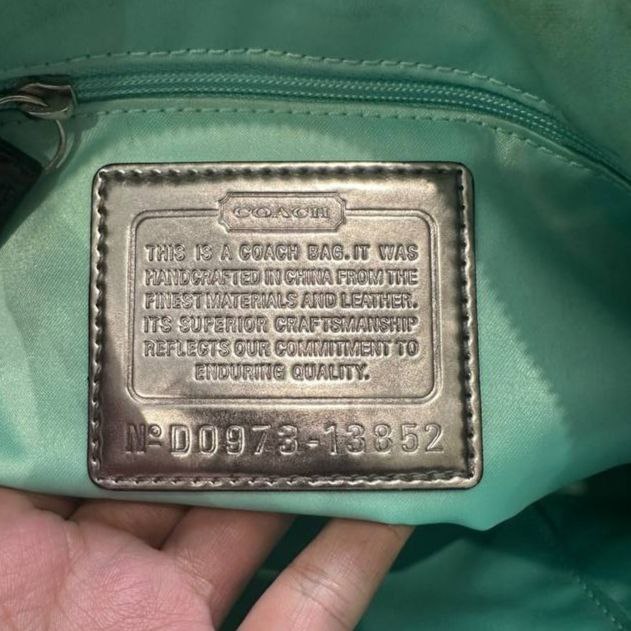 Authentic Vintage Coach Poppy Patent Leather Shoulder Bag