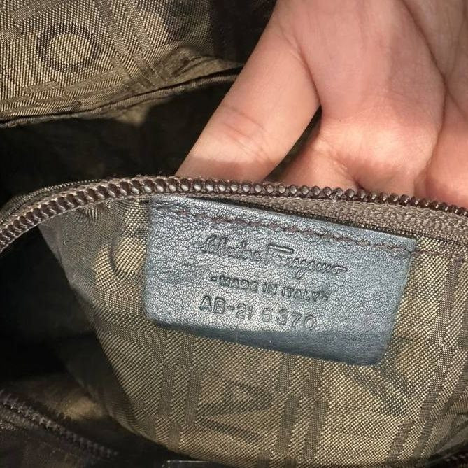 Authentic Vintage Salvatore Ferragamo Marisa Patent Leather Shoulder Bag