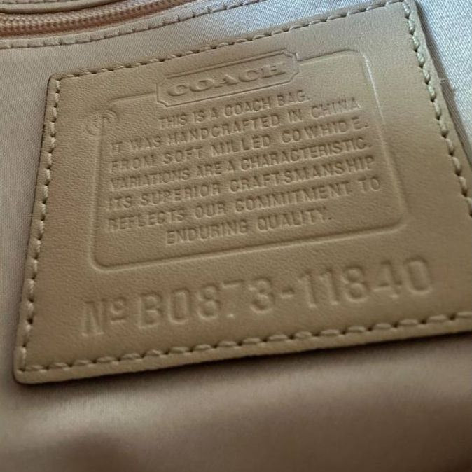Authentic Vintage Coach Soho Grain Leather Shoulder Bag