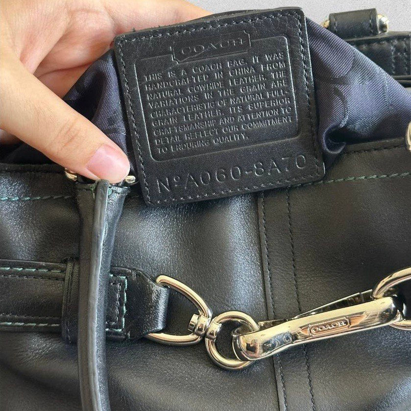 Authentic Vintage Coach Hamptons Leather Small Shoulder Bag