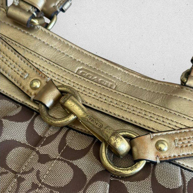 Authentic Vintage Coach Signature Hamptons Shoulder Bag