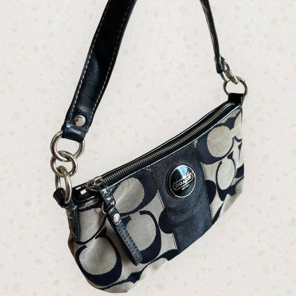 Authentic Vintage Coach Poppy Signature Shoulder Bag