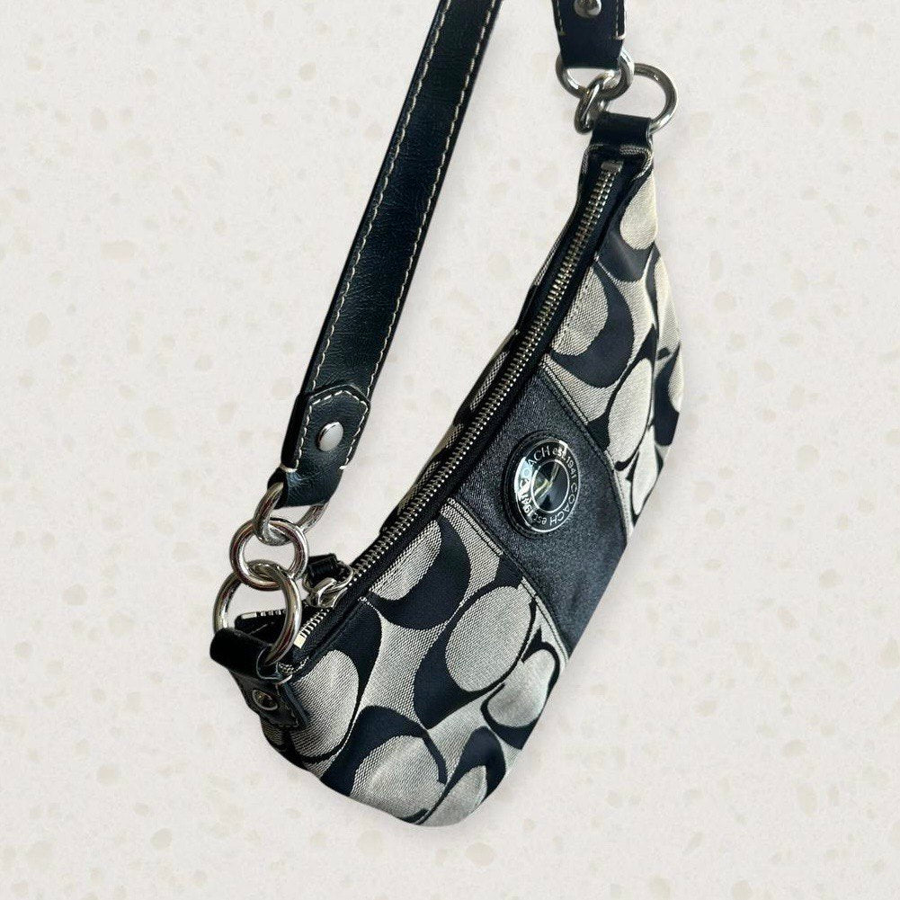 Authentic Vintage Coach Poppy Signature Shoulder Bag