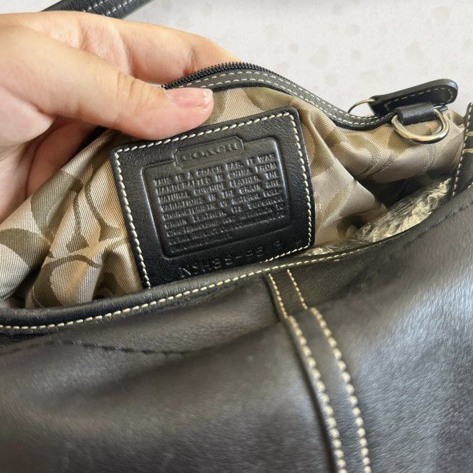 Authentic Vintage Coach Leather Hobo Bag with Zip Wallet